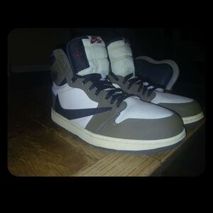 Nike Men's Black, Brown, and White High-Top Sneakers
